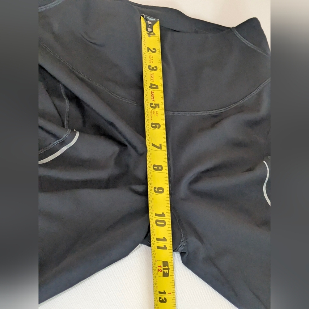 Lululemon Base Pace High Rise Tight 23" Reflective Black Size 8 Nulux Run EUC - Picture 9 of 12